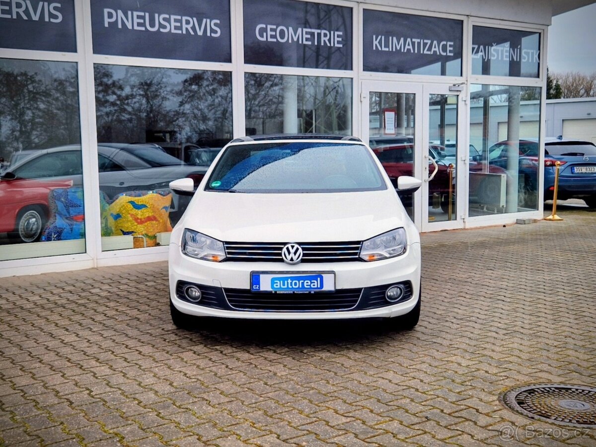 Volkswagen Eos, 1,4i 90kW manual top interiér - 8