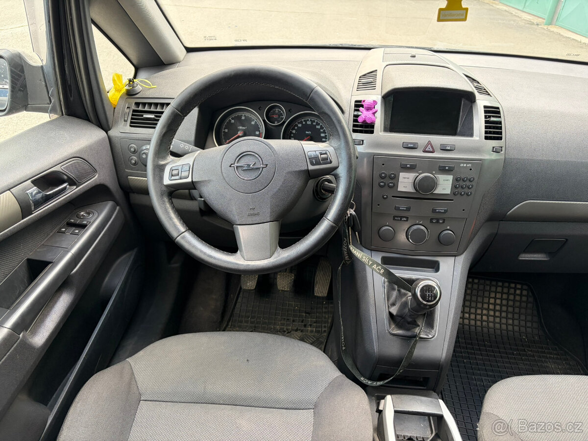 Opel Zafira - 8