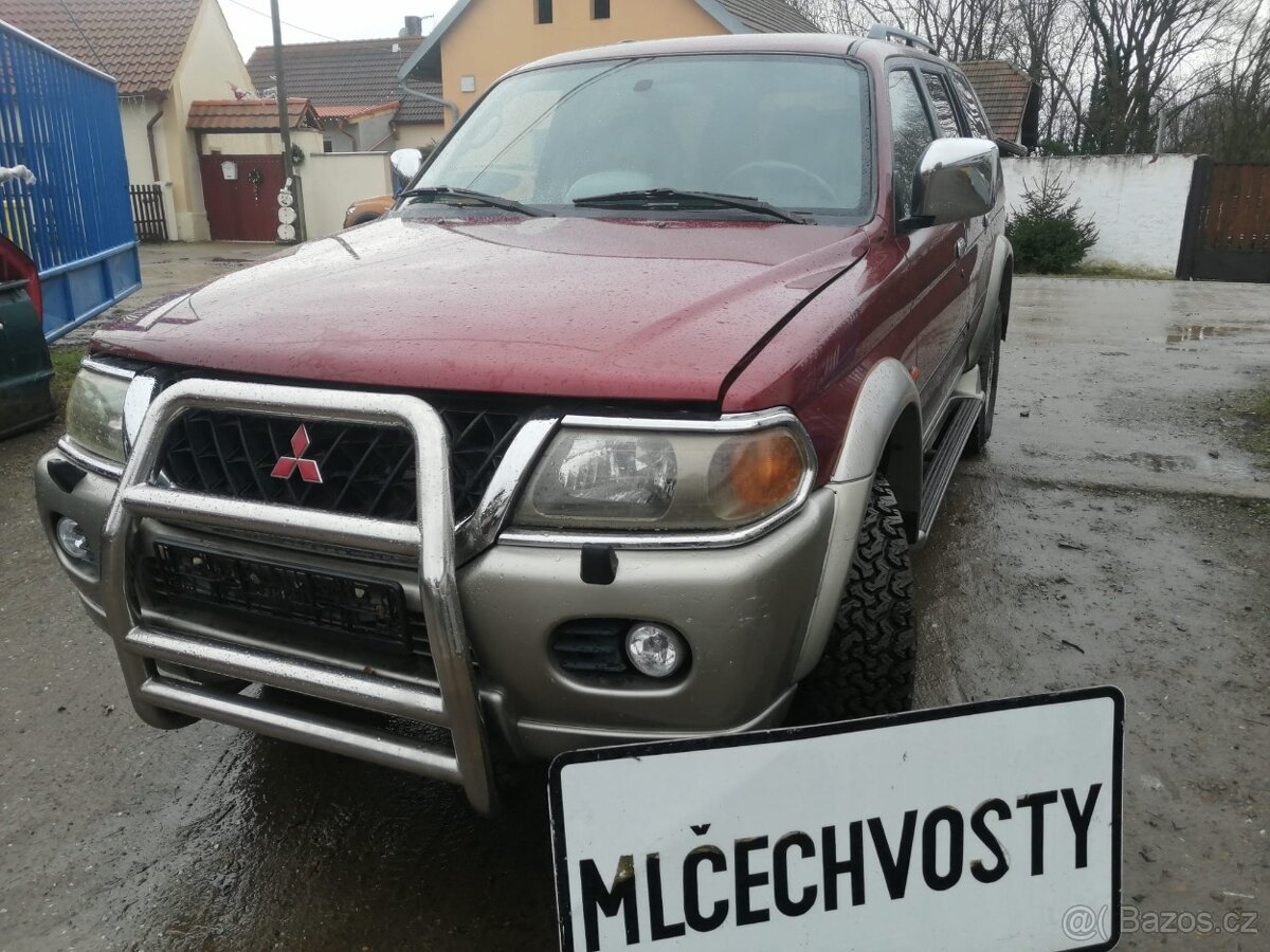 Mitsubishi Pajero Sport - 8