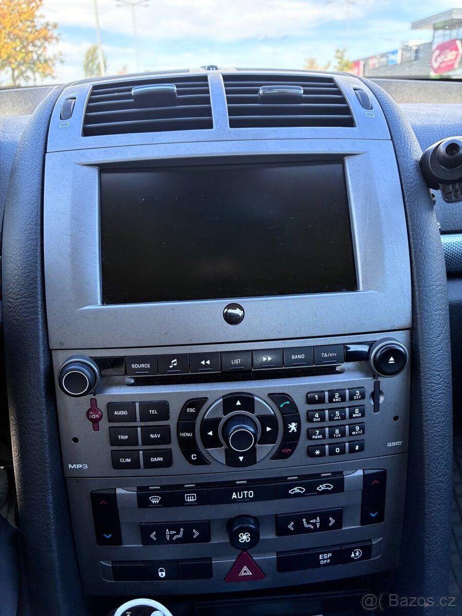 Prodám Peugeot 407 2.0 benzín, automat - 8