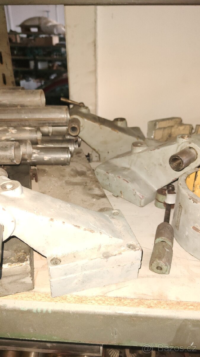 Směs ke kovoobráběcím strojům - 8