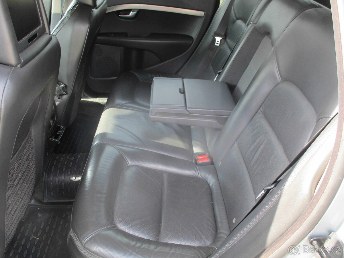 VOLVO XC70 D5 151kw AWD Kinetic 2010 CROSSCOUNTRY - 8