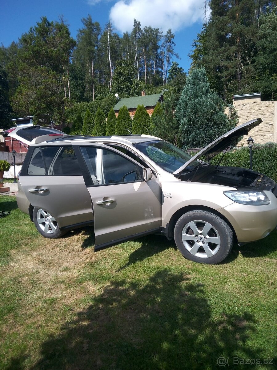 VYMĚNÍM Hyundai Santa Fe 2.2,manuál,114 kW,4x4,r.v.2008 - 8