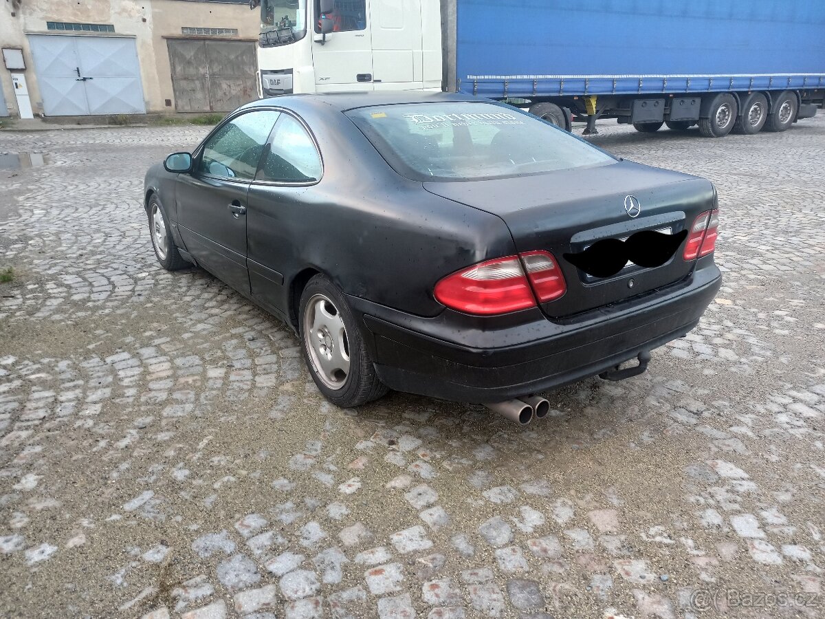 Náhradní díly na Mercedes CLK w 208 - 8