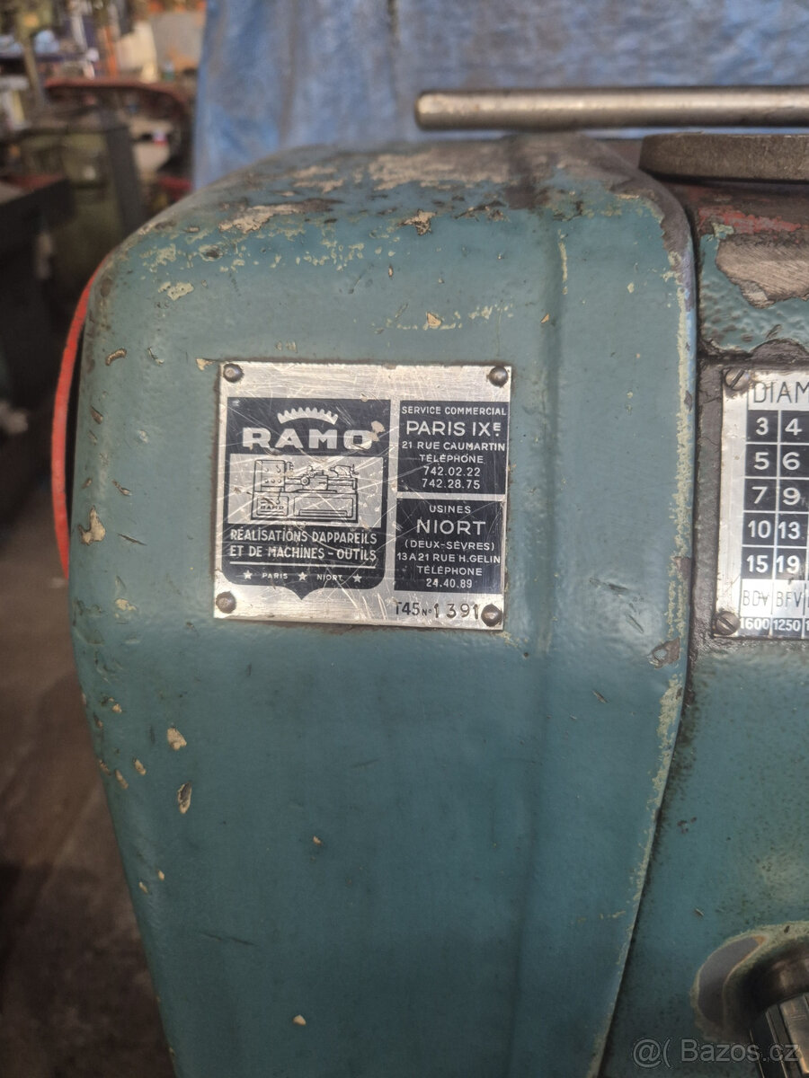 Soustruh RAMO T 45 - 8