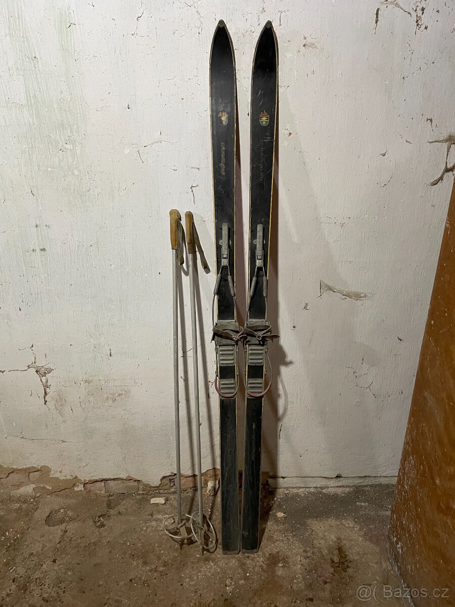 Prodám troje historické lyže - 8