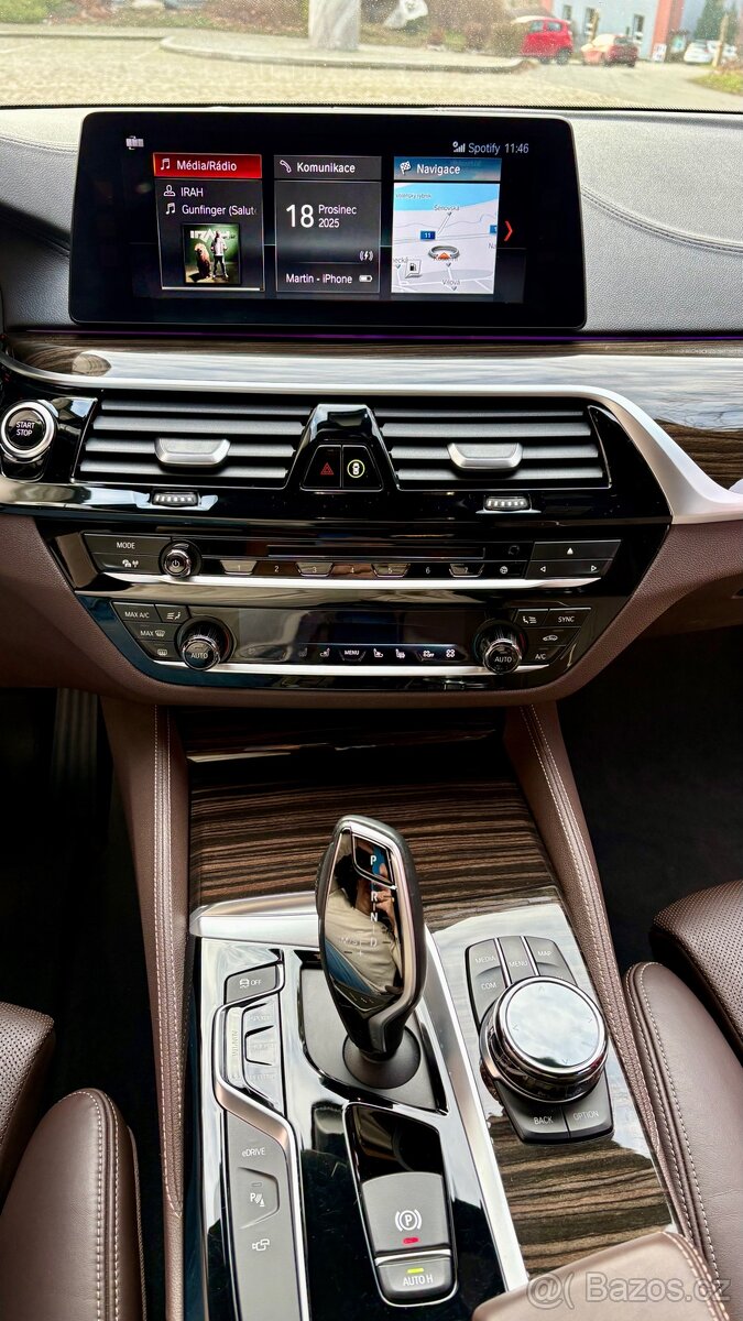 BMW 530e iPerformance G30,1.maj, SoftClose, NightVision, CZ - 8