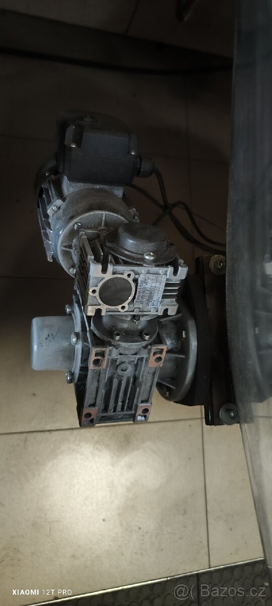 Automatický litinový kotel Attack - 8