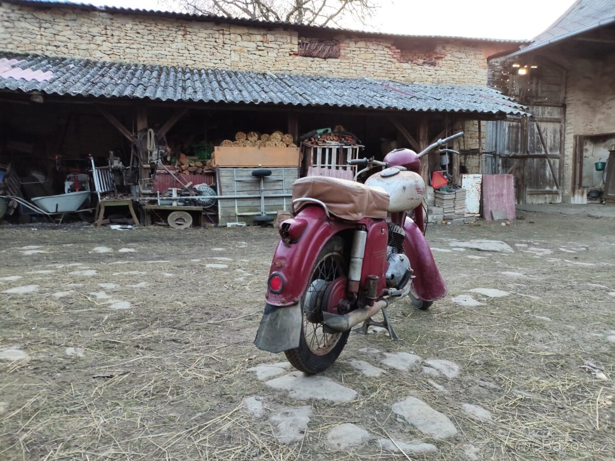 Jawa-Čz 150/352 - 8