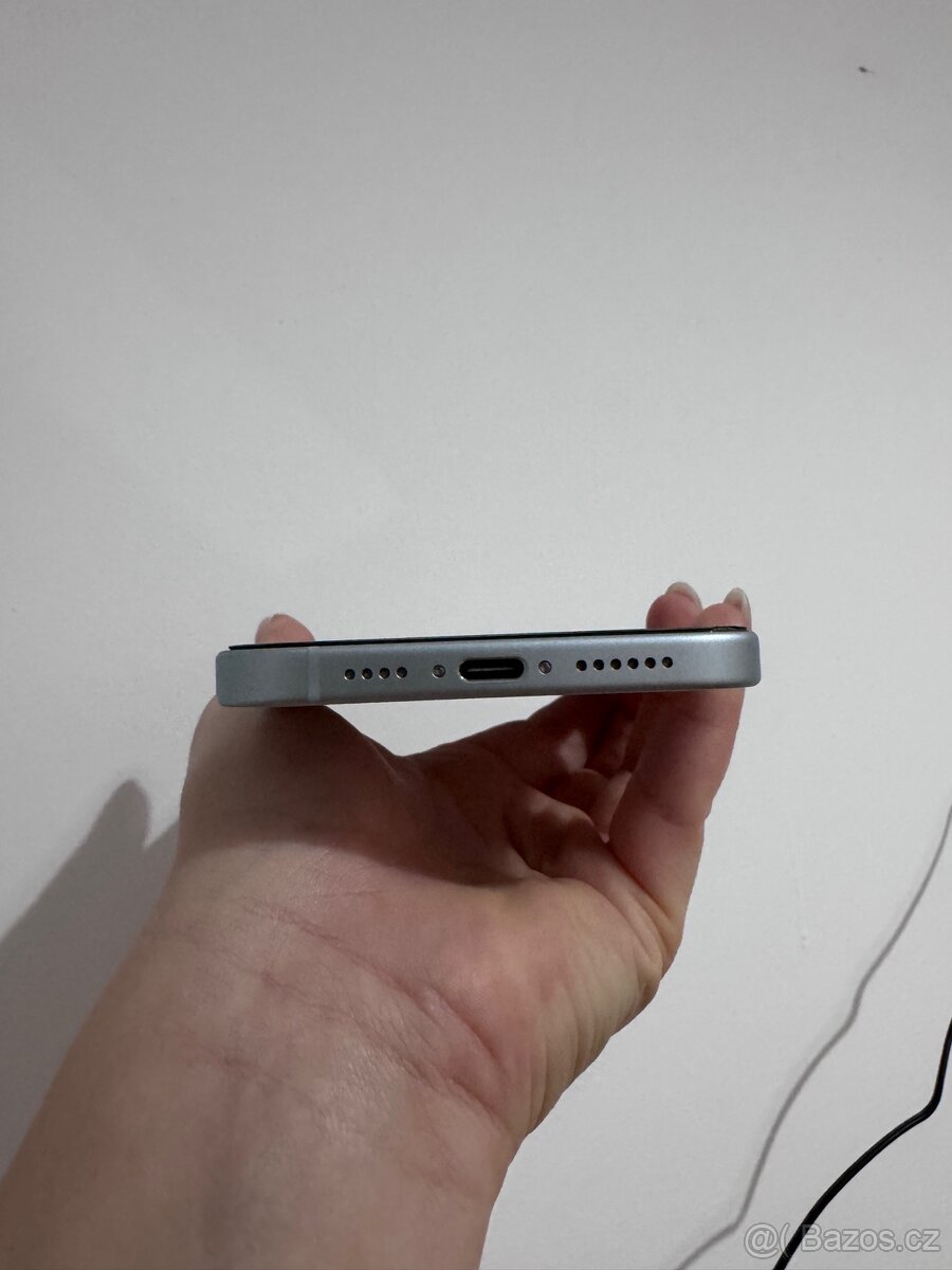 Prodám iPhone 15 Plus 256 - 8