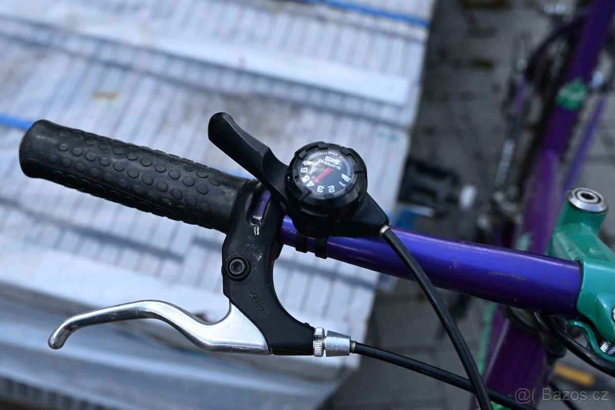 Dámské horské kolo ROCK MACHINE - 8