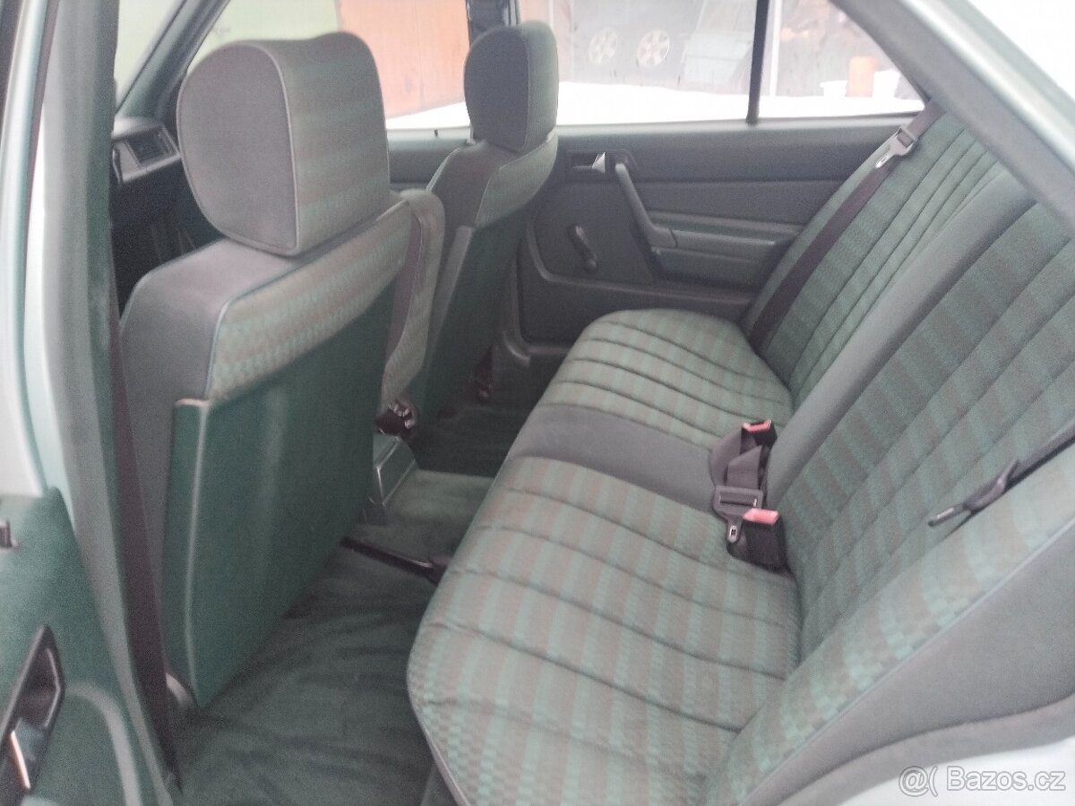 Mercedes Benz 190 1.8i - 8