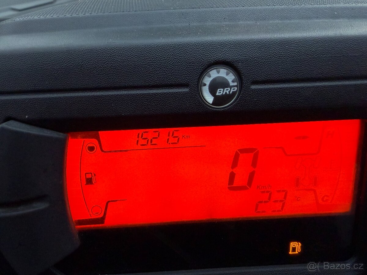 Can-am Outlander Max 700 DPS T3 MY2024 - 8