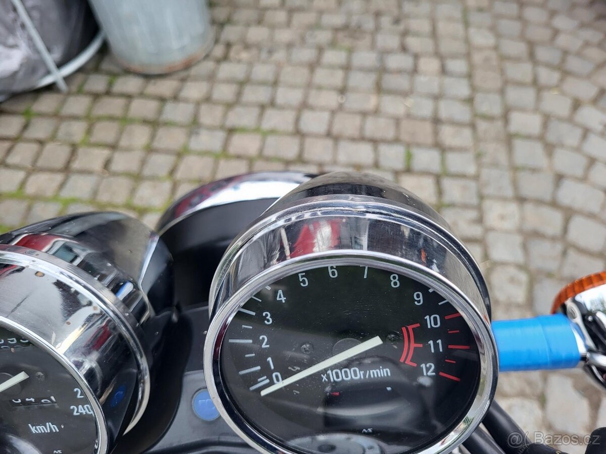 Kawasaki Zephyr 750 C - 8