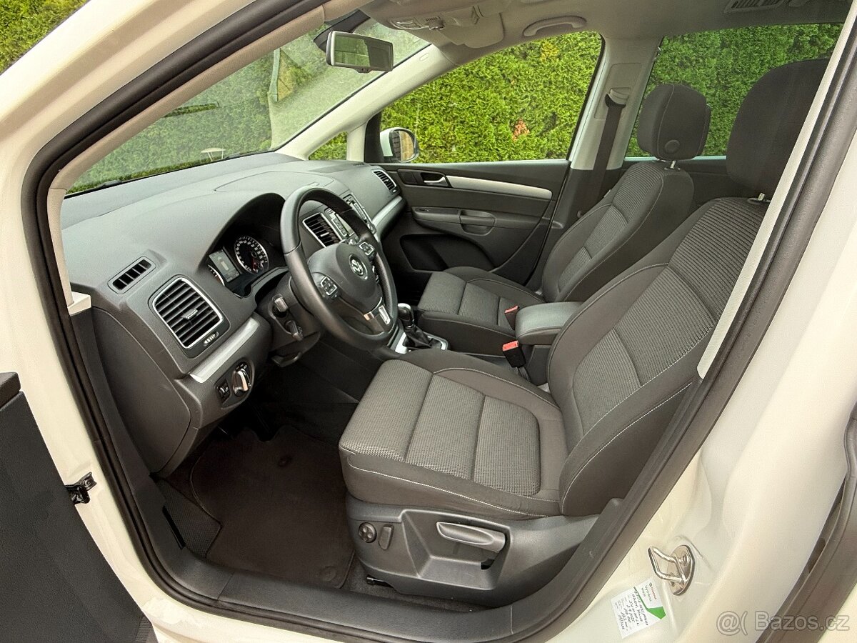 VW SHARAN 2.0 TDi DSG HIGH-L Panorama Webasto Bi-Xen /2014/ - 8