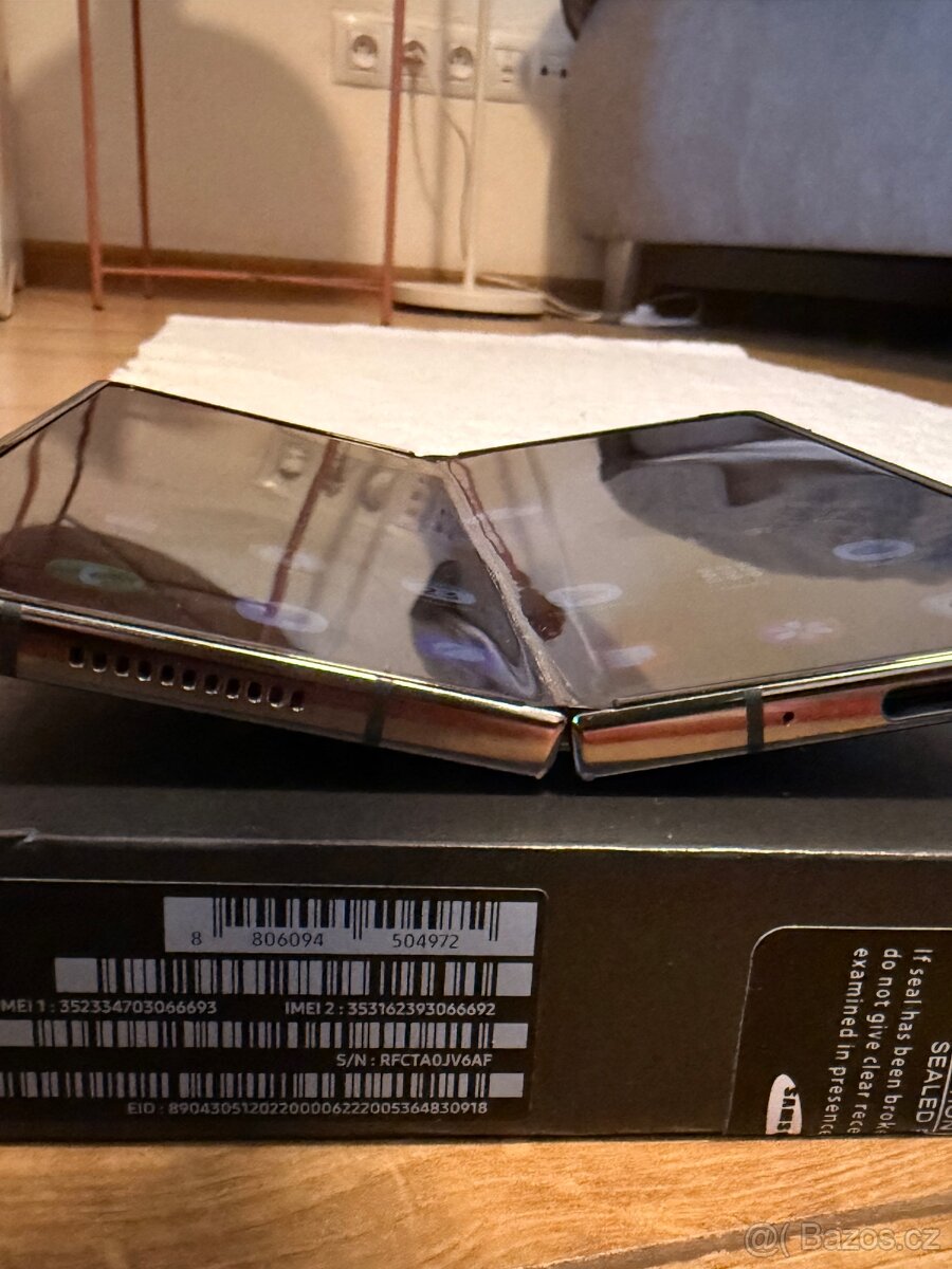 Samsung Galaxy Z Fold 4 - nejde otvoriť - 8
