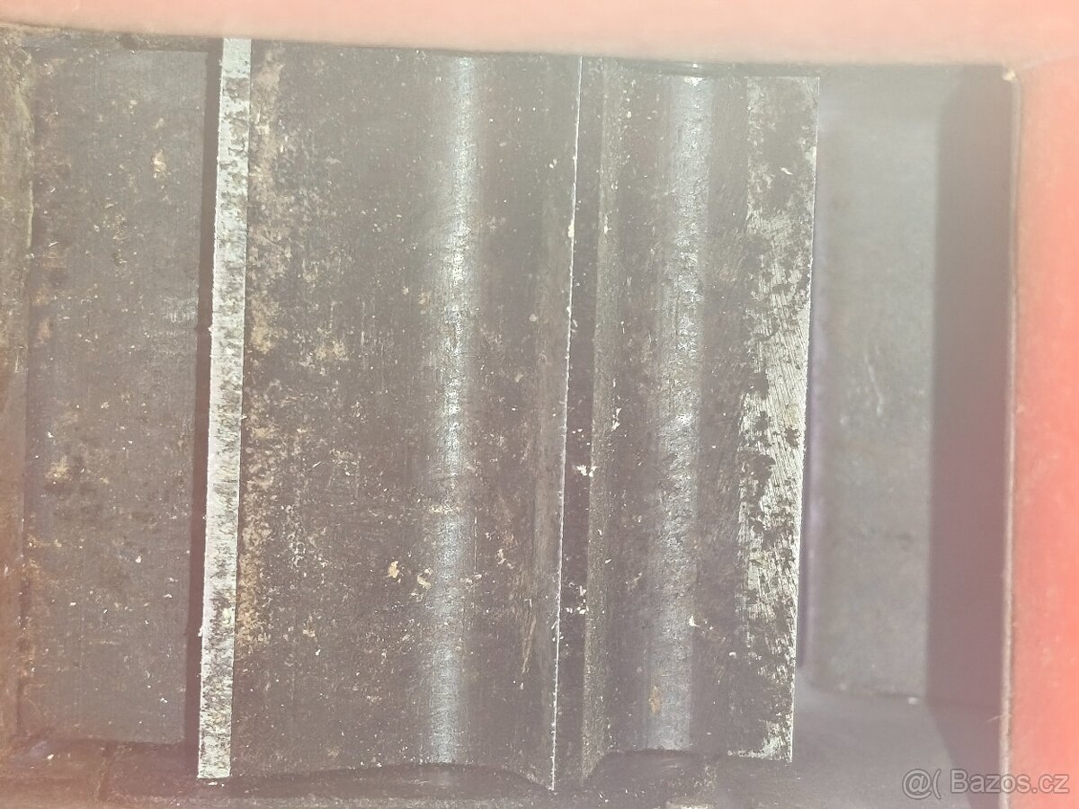 Prodám elektrický Válcový drtič Powersilent 2800 W - 8