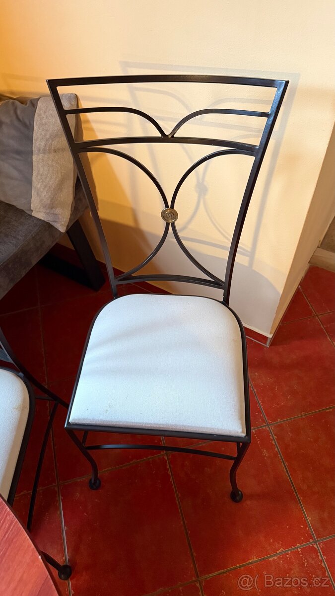 Kovaný stůl a židle - 8