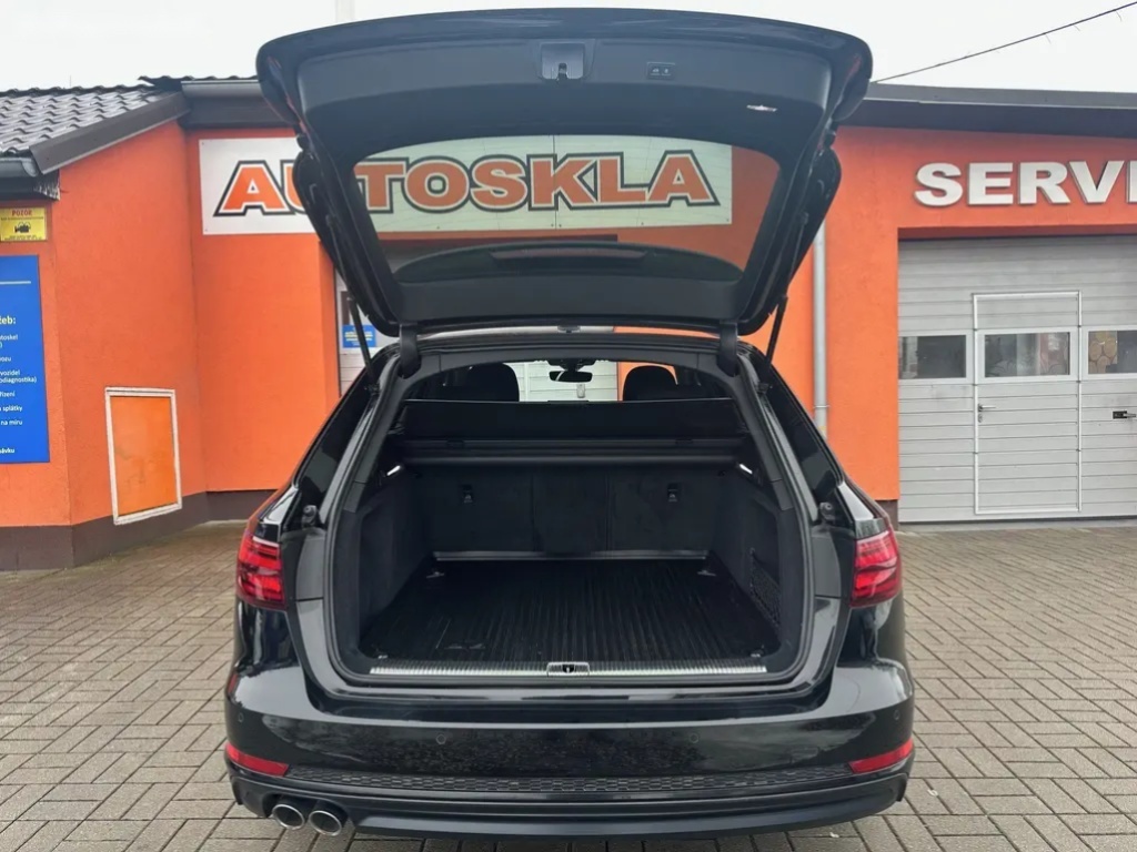 Audi A4, 2.0 TDI 140KW QUATTRO,S-LINE - 8