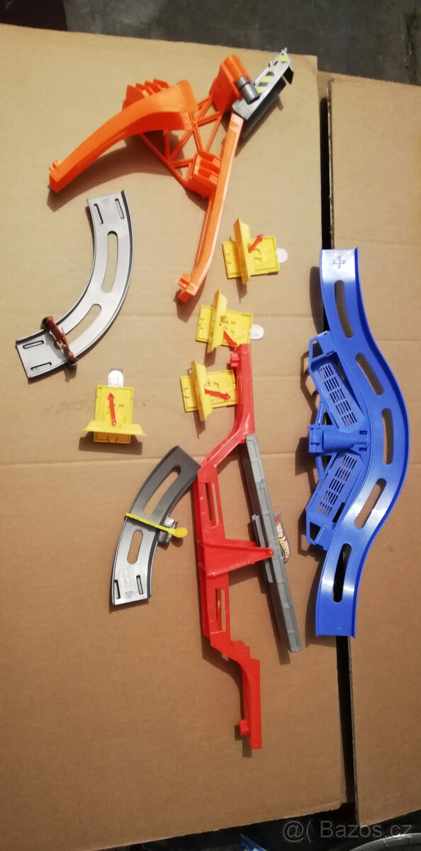 Hračky a stavebnice pro děti - 8