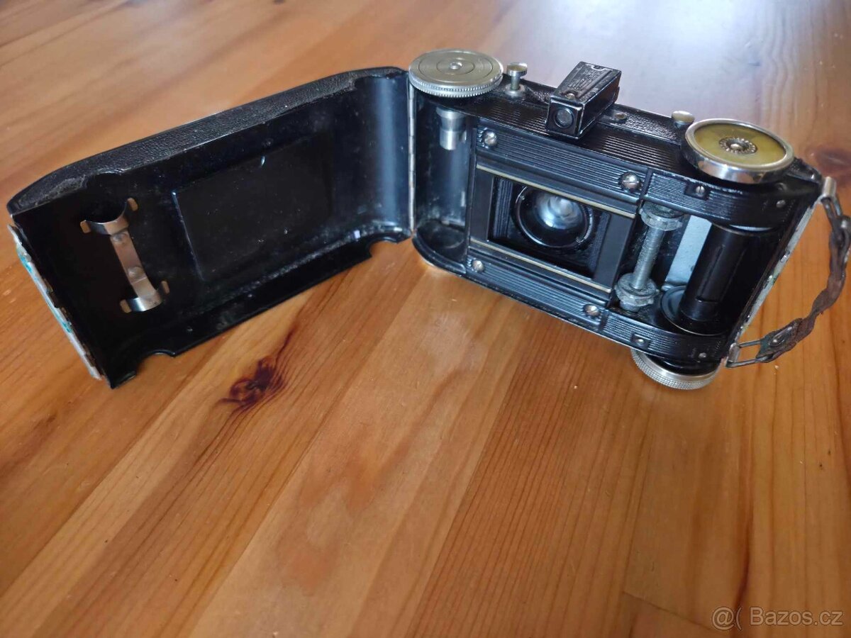historický fotoaparát - Balda Jubilette - 8