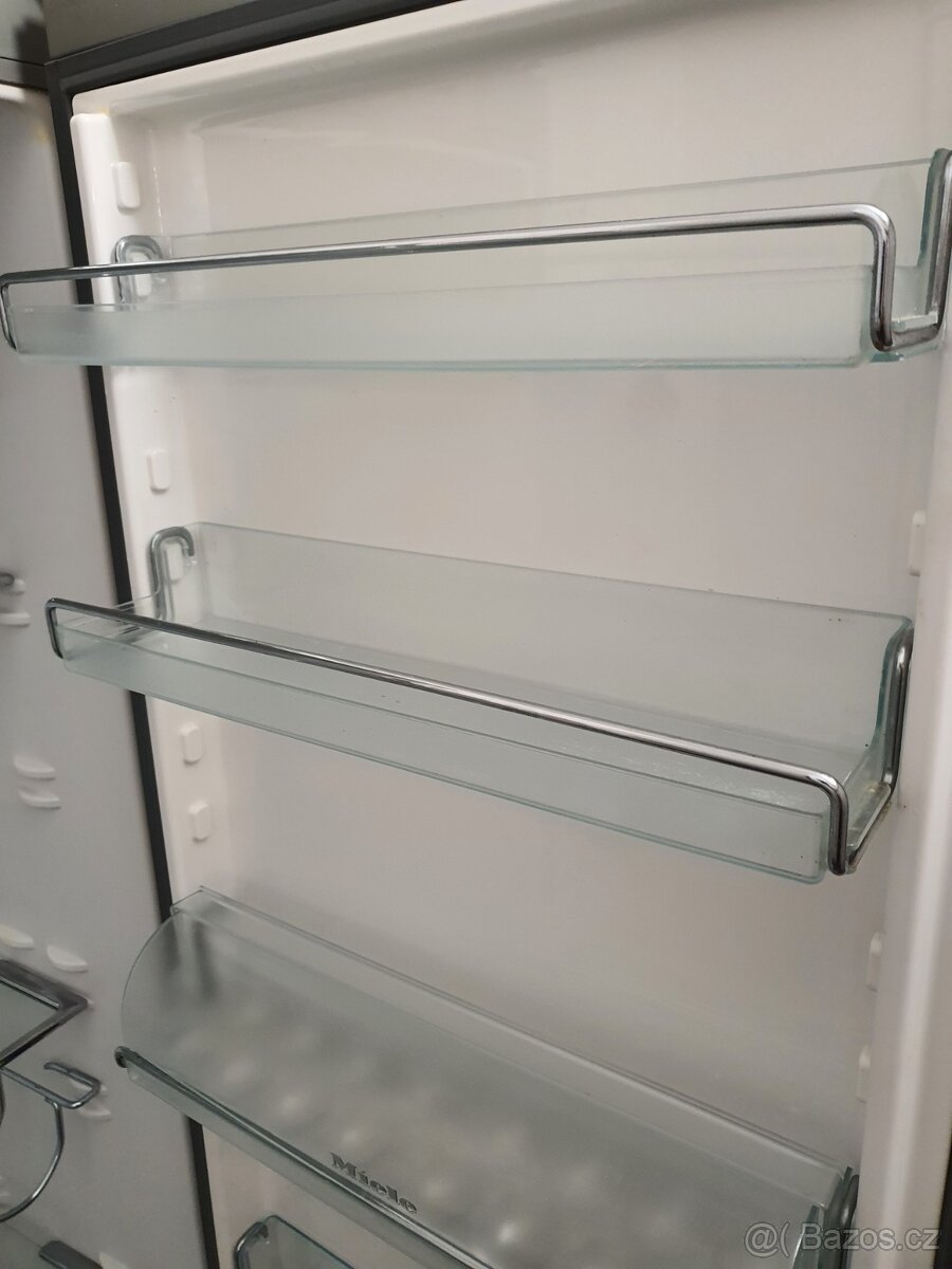 MIELE monoklimatická lednice NEREZ 413 litrů DOVOZ - 8