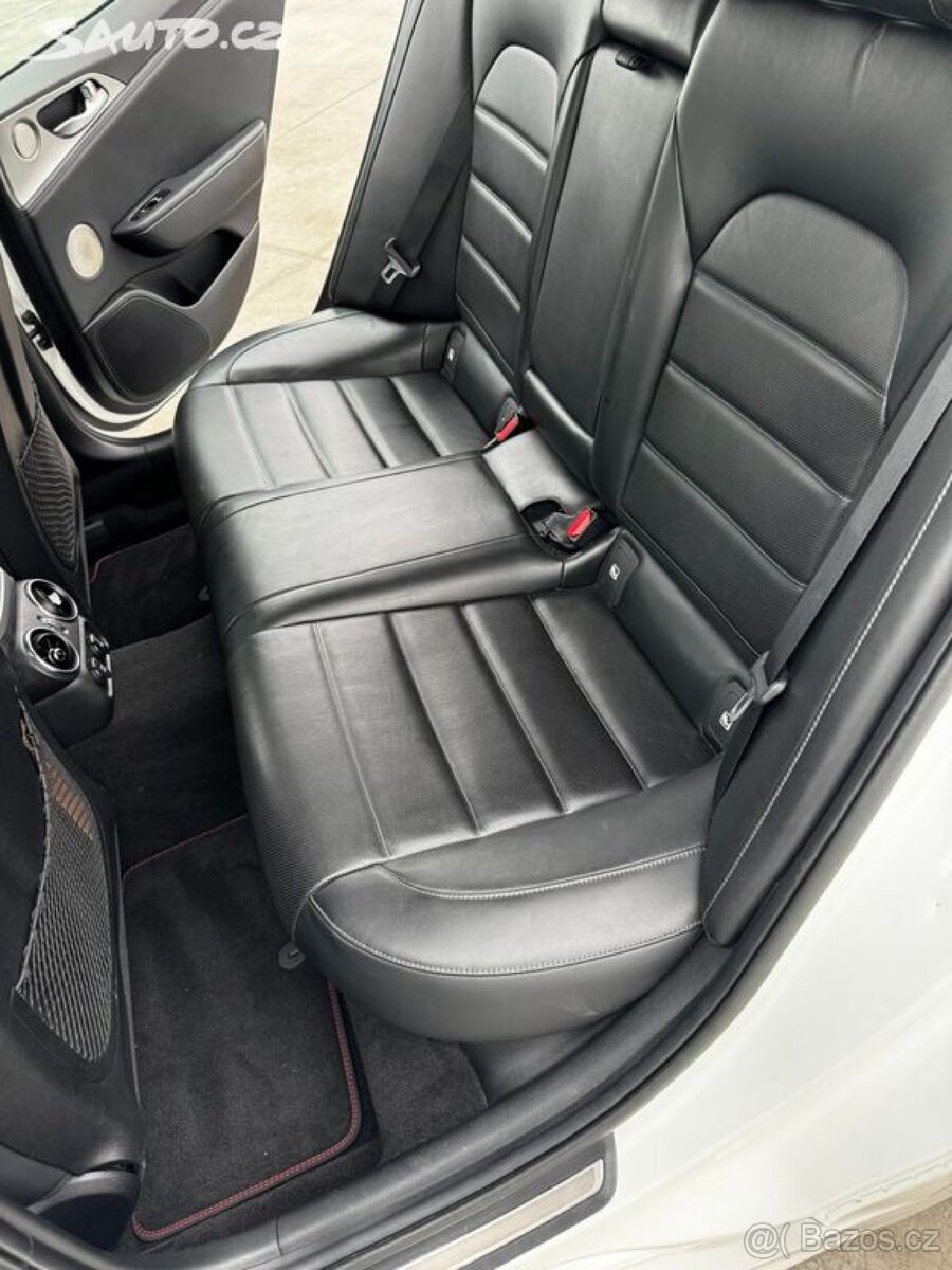 Kia Stinger GT 3.3 V6 2020 , Servis jen Kia - 8