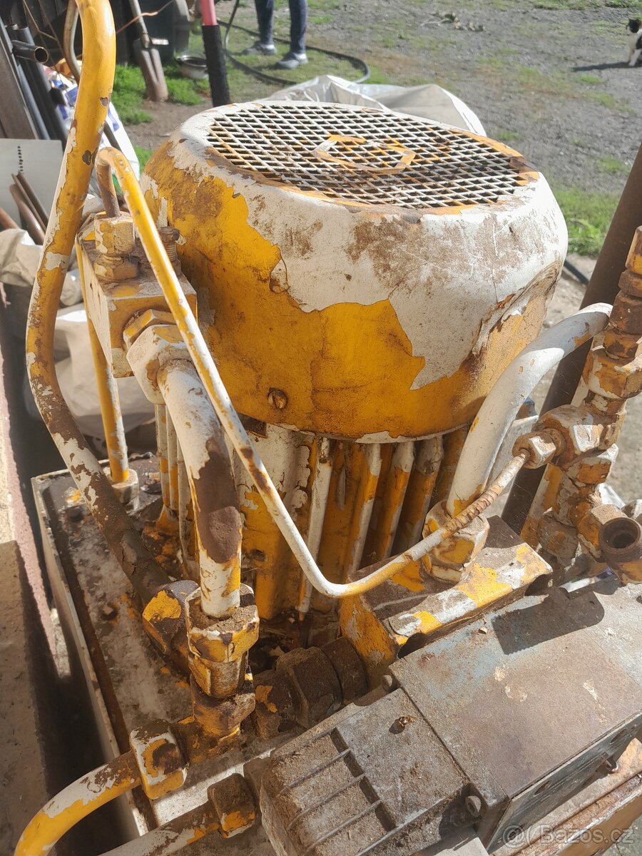 Štípačka na dřevo - 8