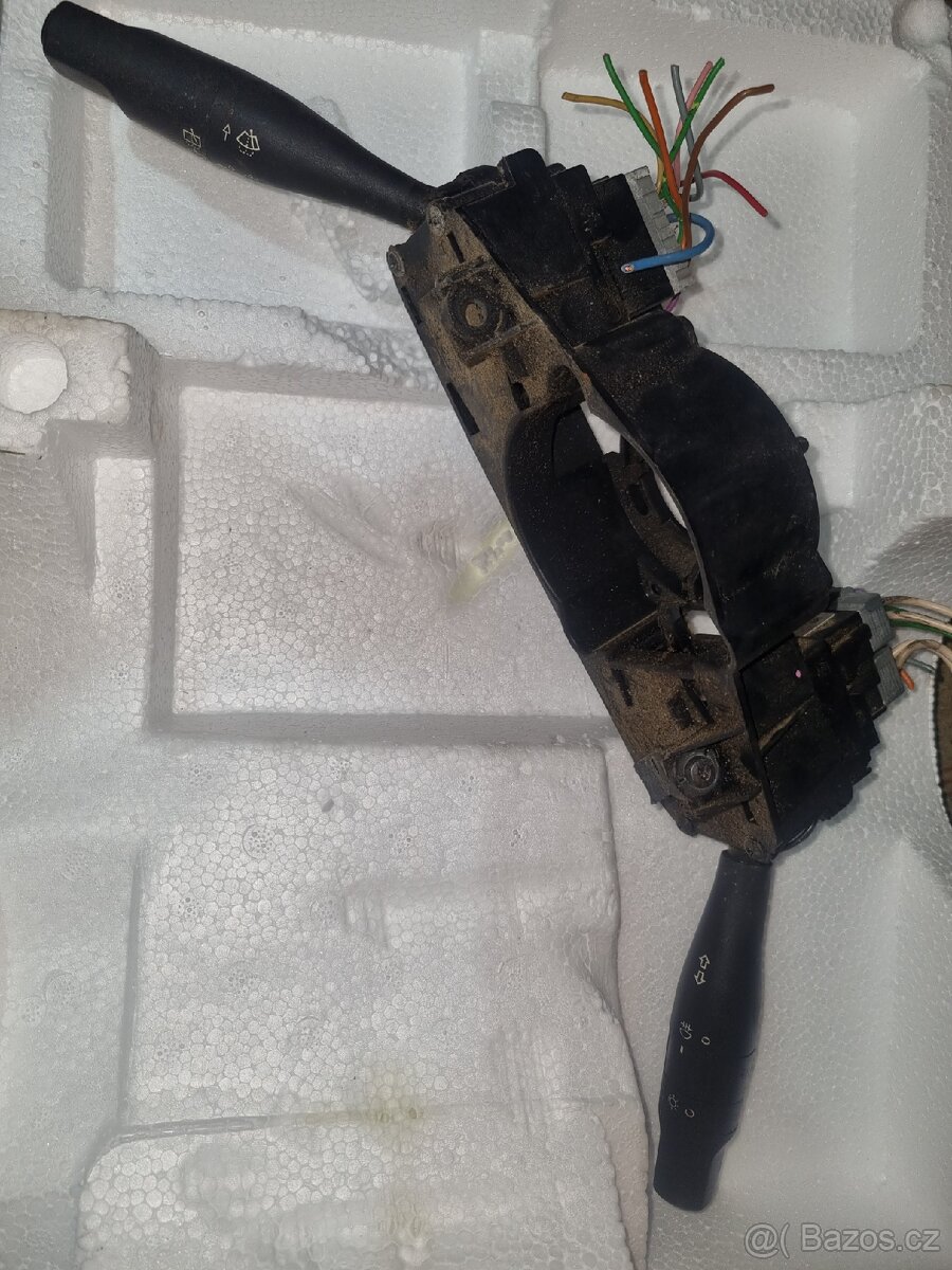 LEVNĚ Podvolantové páčky, přepínače PSA, Ford, Renault - 8