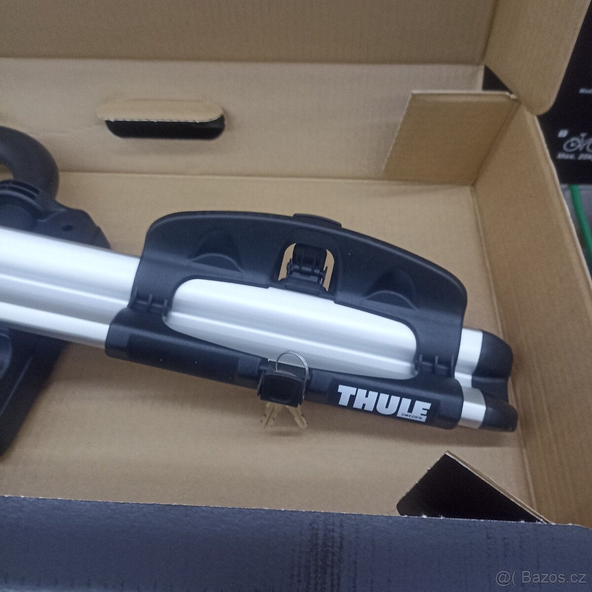 Příčníky a střešní nosiče THULE - 8