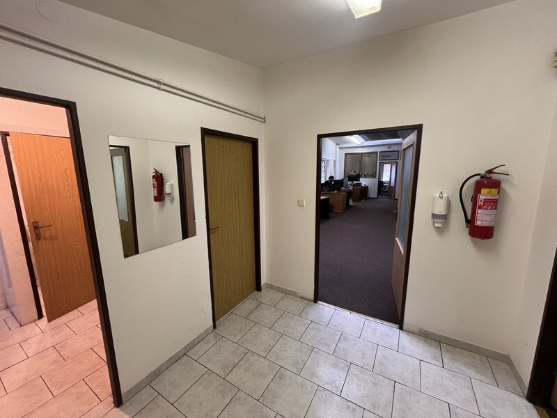 Pronájem nebytových prostor 191 m², Pardubice – centrum - 8