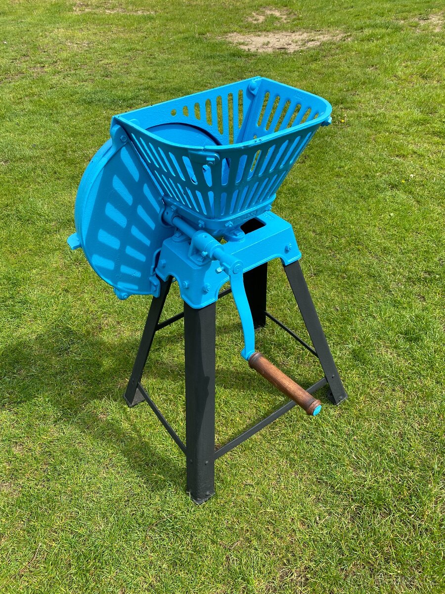 struhadlo starý mlýnek litina zahradní dekorace šrotovník - 8