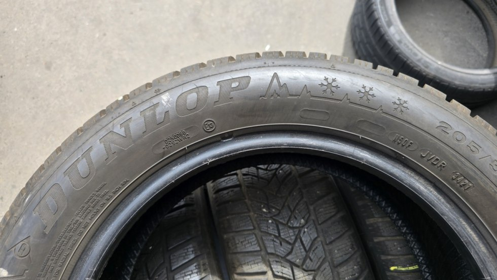 Zimní pneu 205/55/16 Dunlop - 8