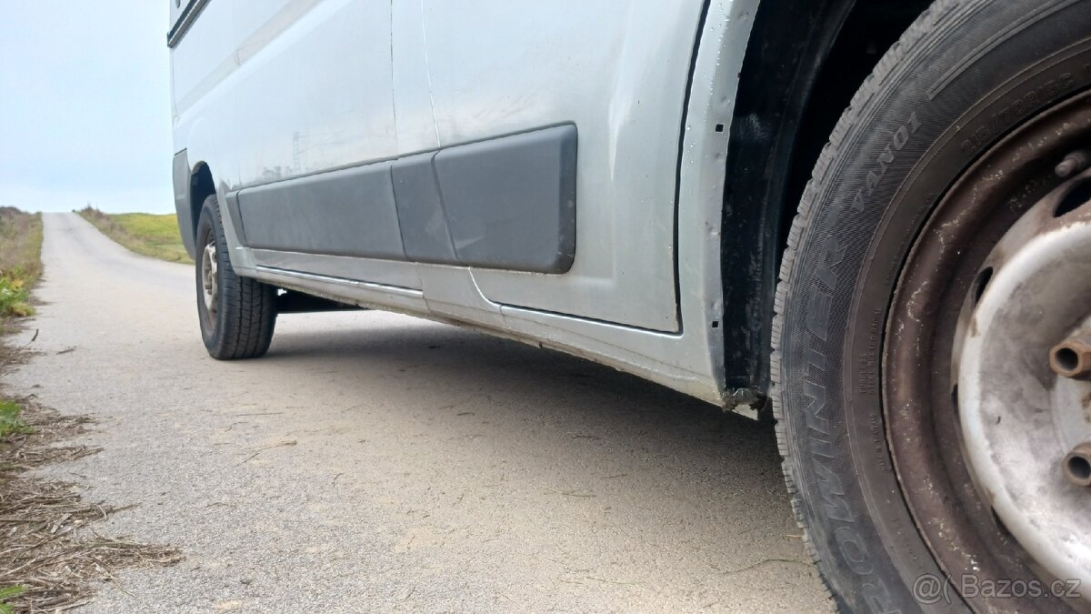 Peugeot Boxer 3.0, 9 míst, webasto
- 8