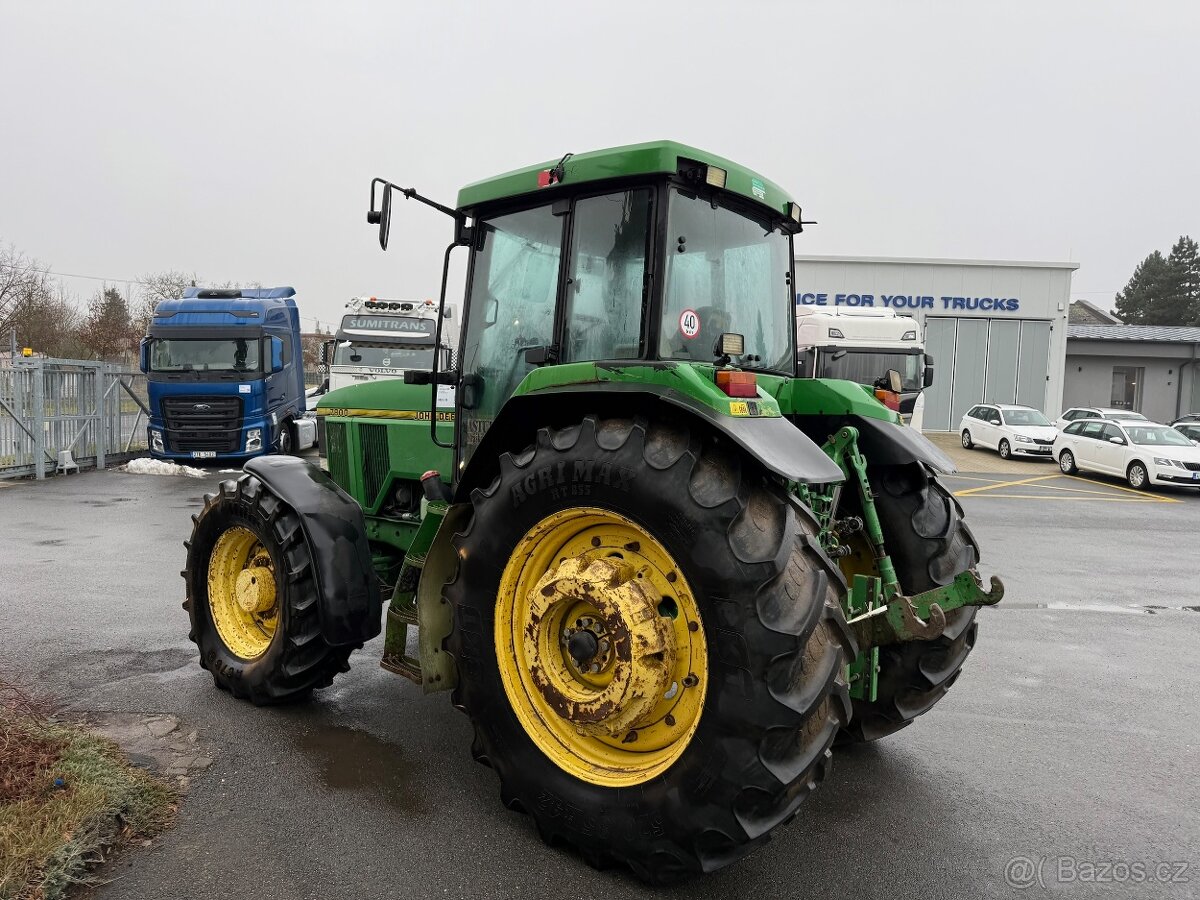 John Deere 7800 - 8