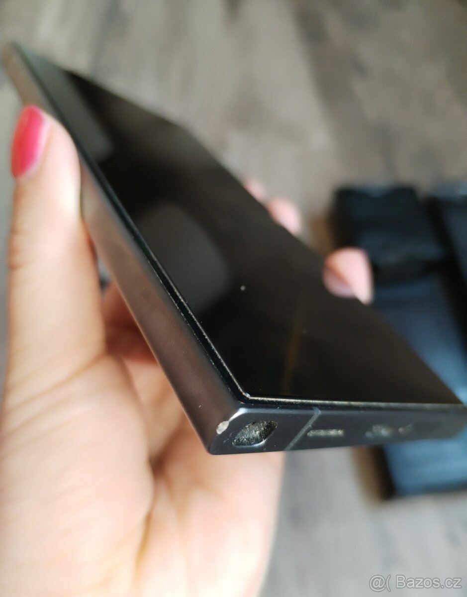 Samsung Galaxy S24 Ultra černý - 8
