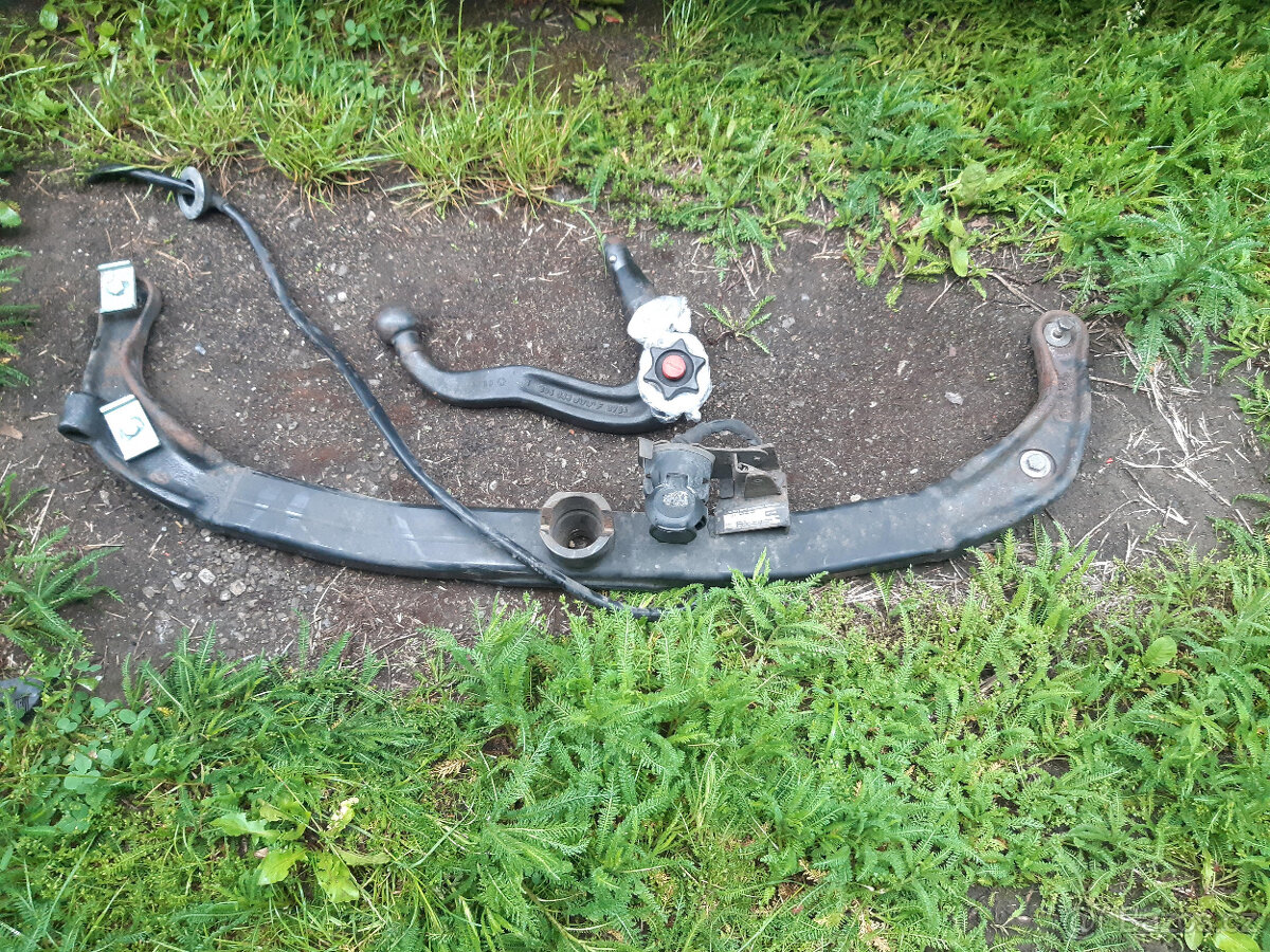 AUDI A8 3.3tdi AKF 165kw quattro tiptronic - díly - 8