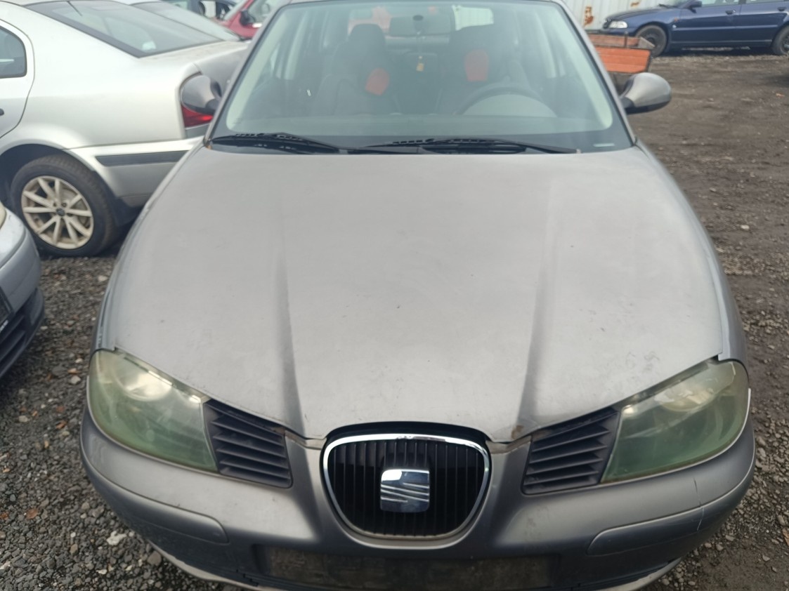 ND z Seat Ibiza 1390.cm3 55.kw benzín r.v.2003 (K27) - 8