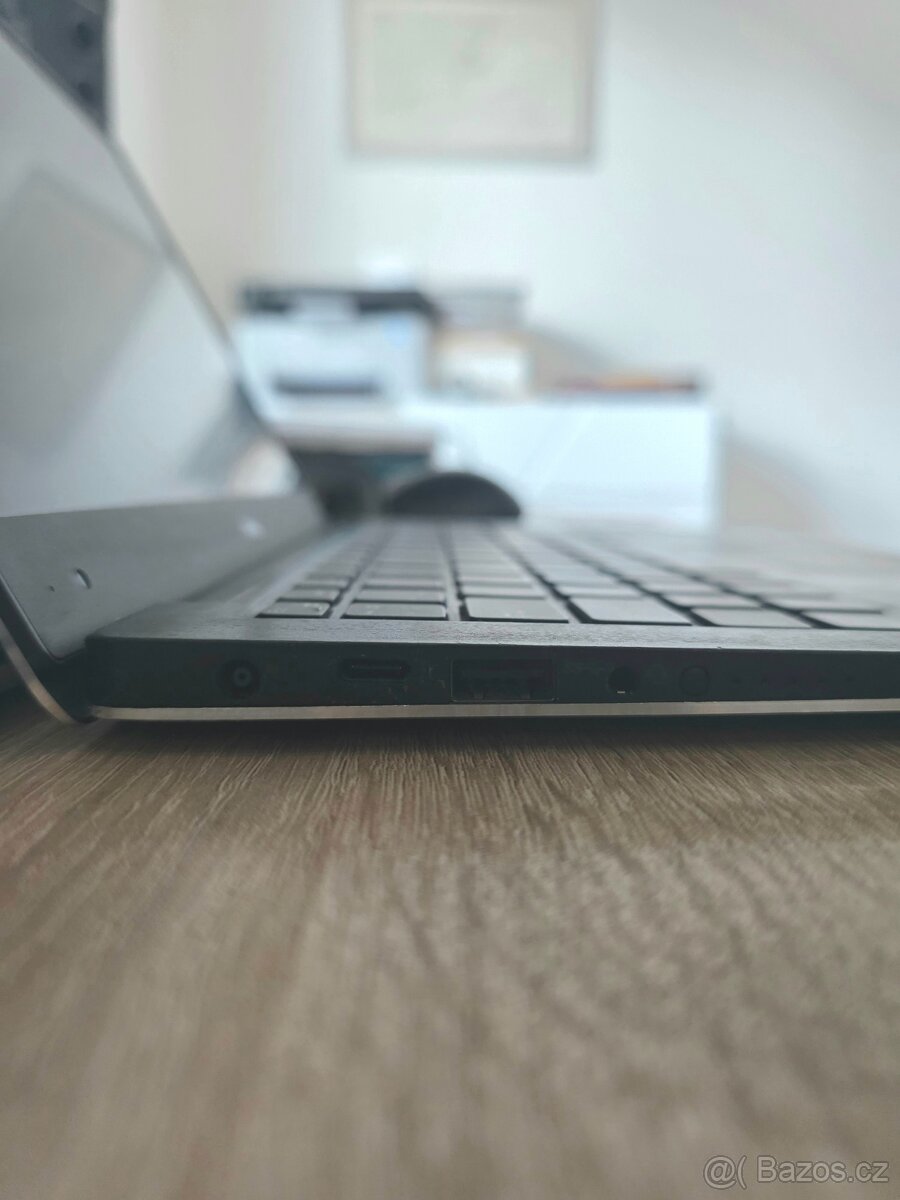 Dell XPS 13 (9360) - 8