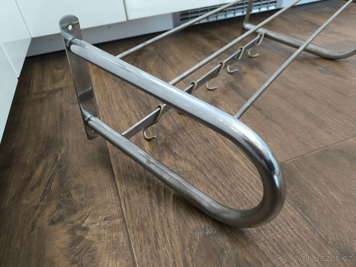 Funkcionalistický chromový věšák - 50. léta - 8