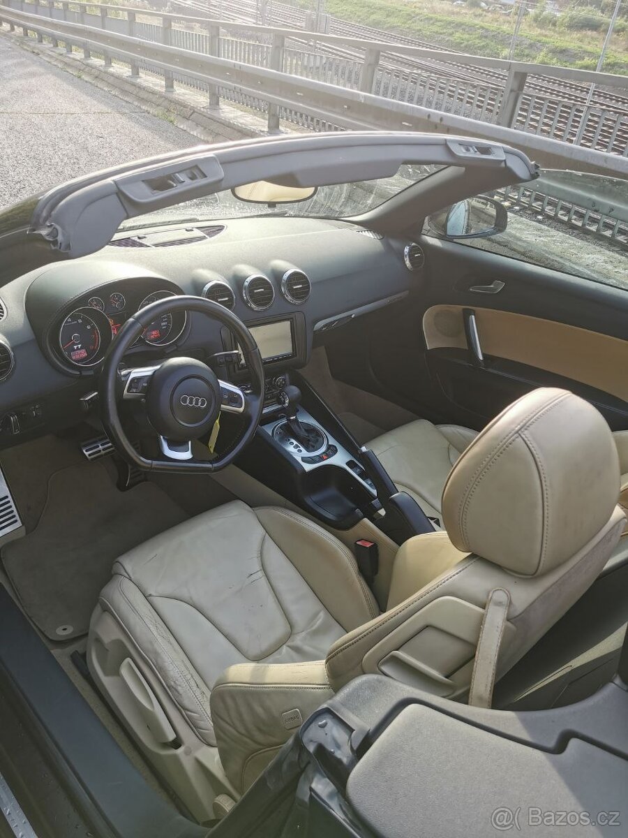 Audi TT 3.2 184kw VR6 Quattro DSG - 8