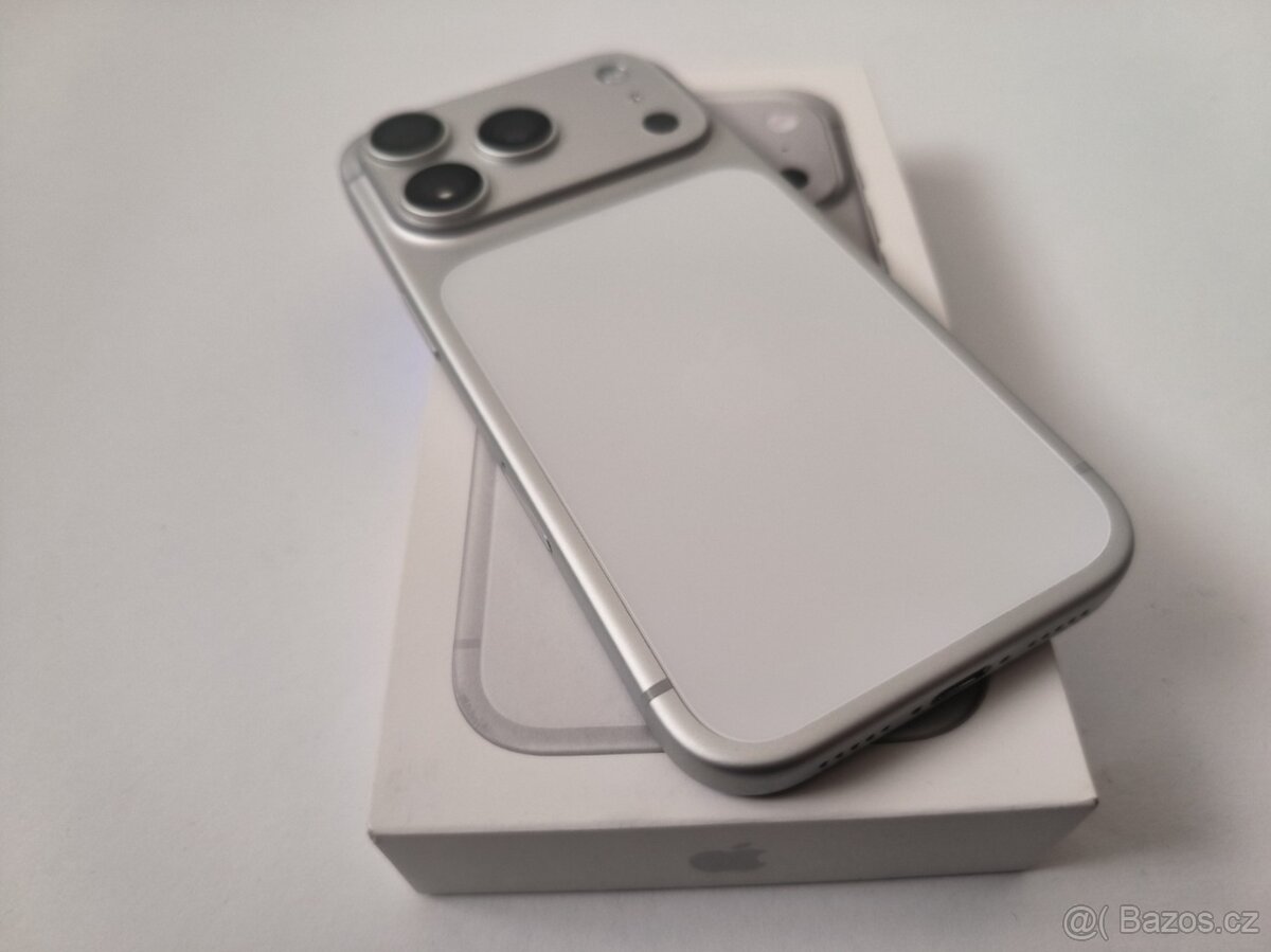 apple iphone 17 PRO 256gb Silver / Batéria 100% - 8