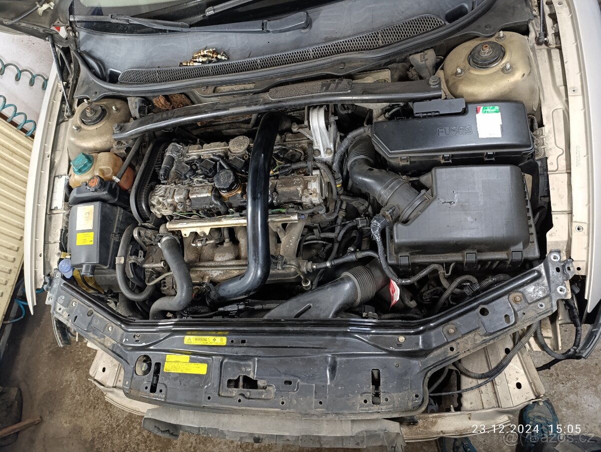 Volvo XC70 díly - 8