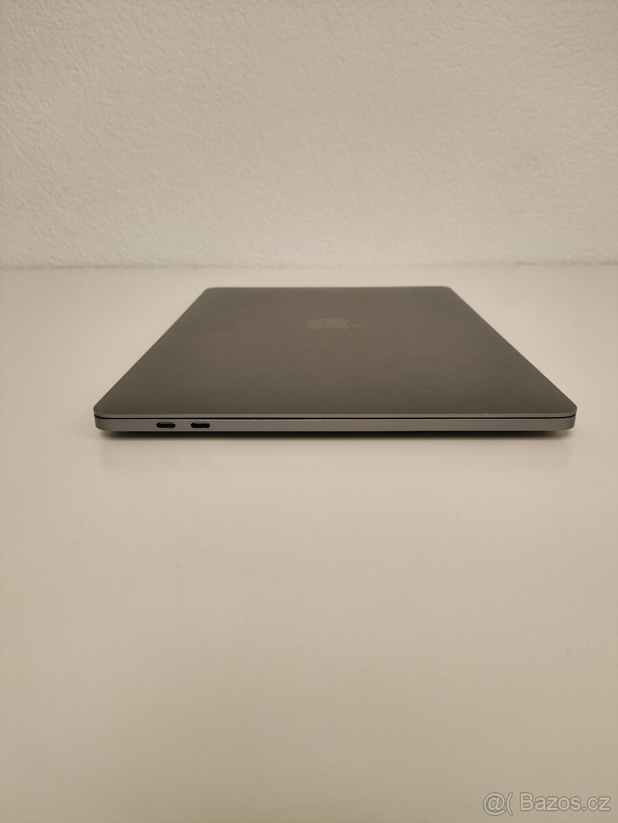 MacBook Pro 2020 | i7 • 32GB • 512GB SSD - 8
