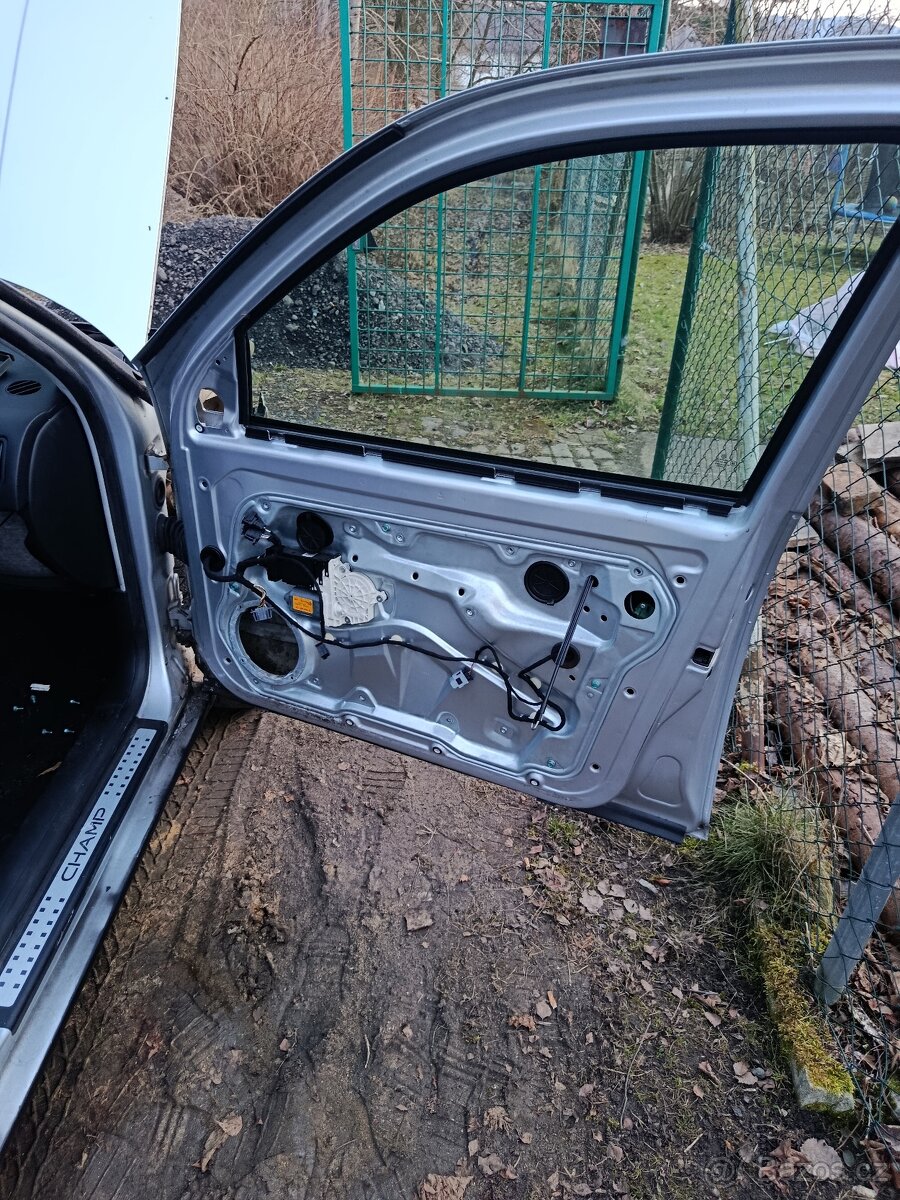 dveře Volkswagen Golf 4 díly - 8