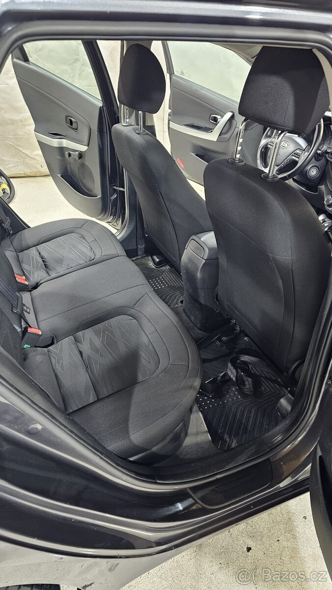 Prodám Kia ceed 1.6crdi sw 2013rv - 8