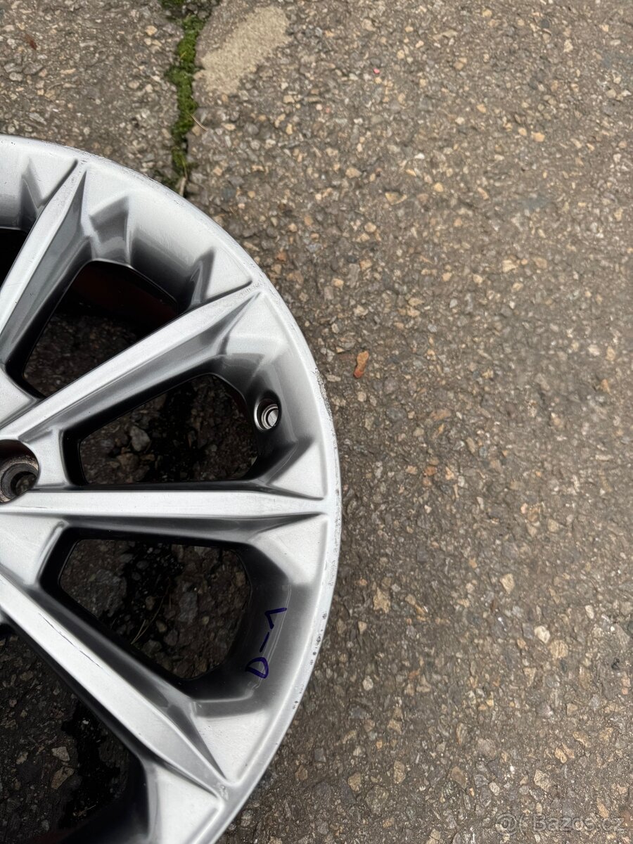 Ford Fiesta mk8, ALU disky 7Jx17 4x108 - 8