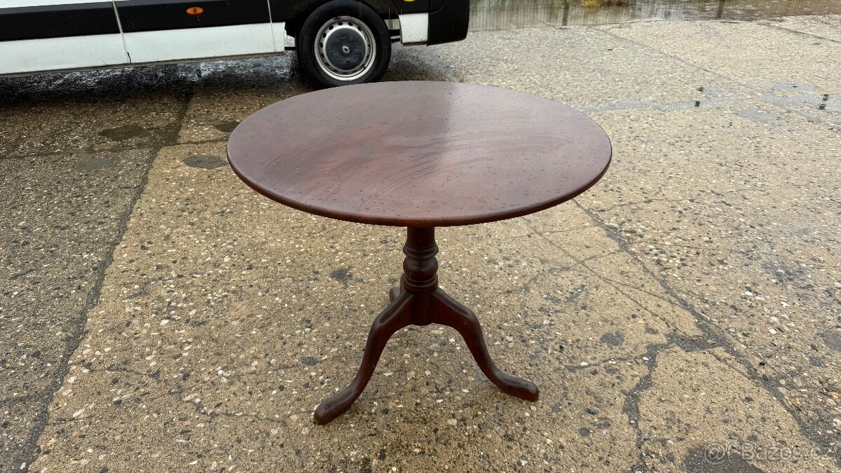 Starý kulatý rozkládací stul - 8