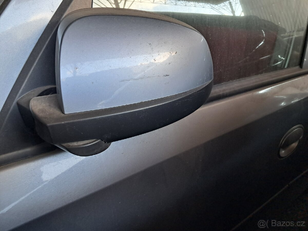 Opel Meriva - náhradní díly - 8