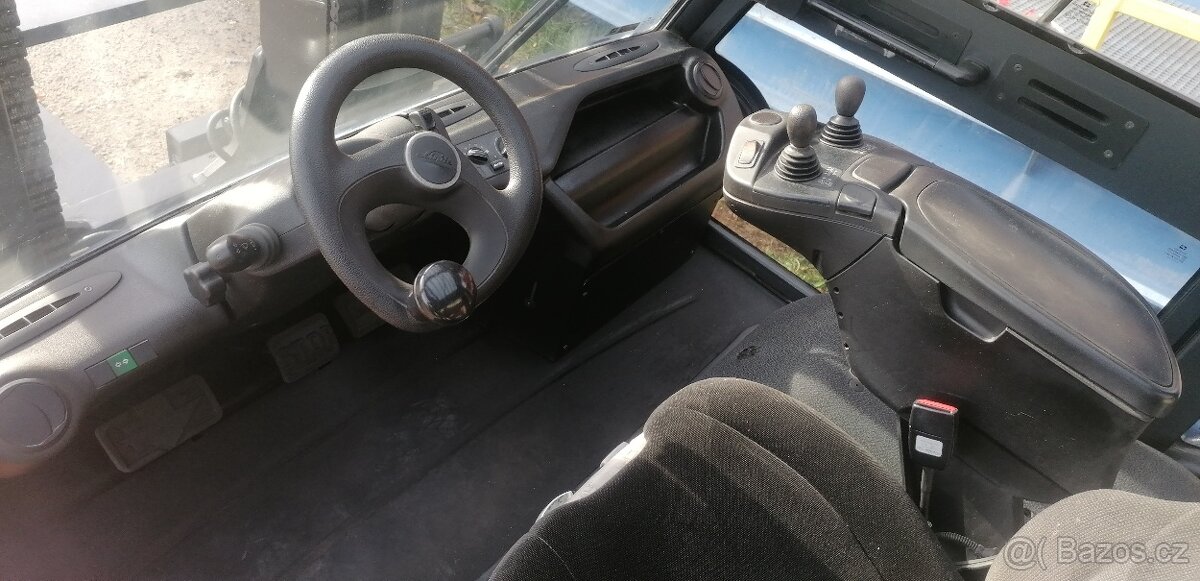 LINDE H70D-03 pozicionér, boční posuv SLEVA - 8